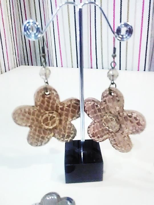 Pendientes estrella colgante beig, poliester